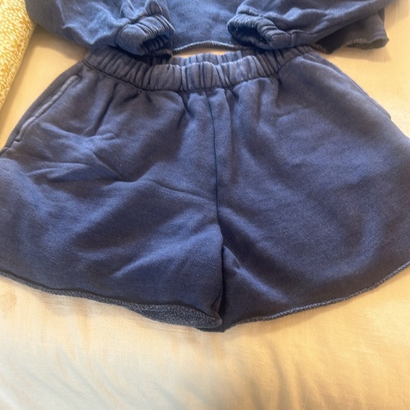 Aerie Xsmall lounge set - Picture 3 of 9